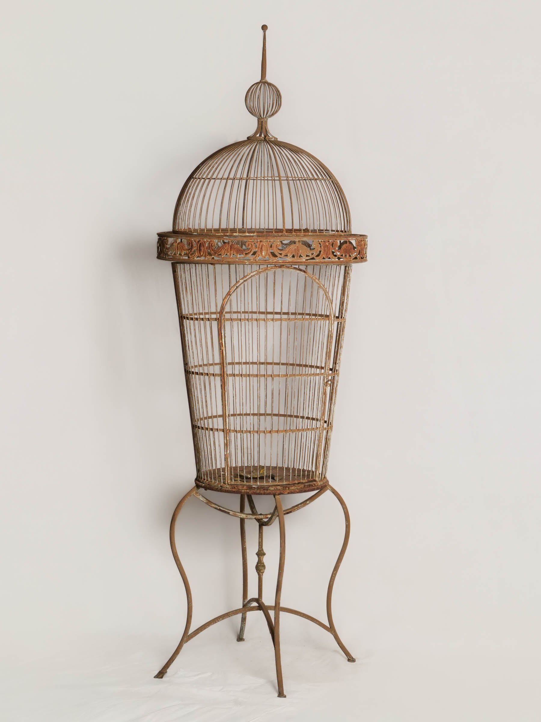 Pair of 20th-Century French Painted-Iron Tall Garden Aviaries - 100½"