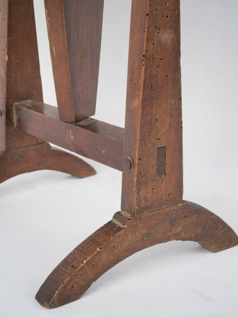 Elegant rustic winemaker's toy vigneron table