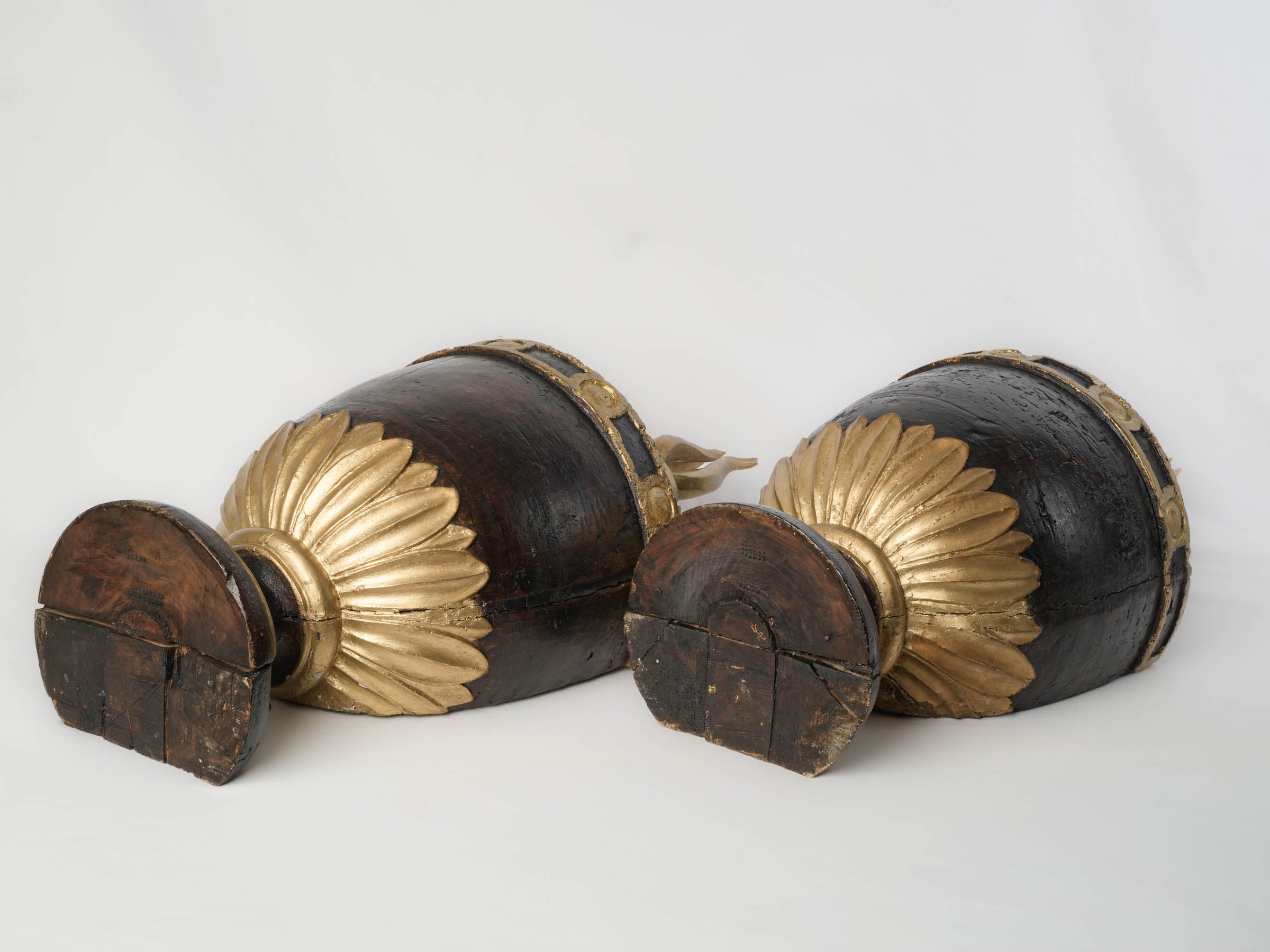 Grand Pair of Louis XVI Carved and Giltwood Pots à Feu, Late 18th Century -  31" x 13"