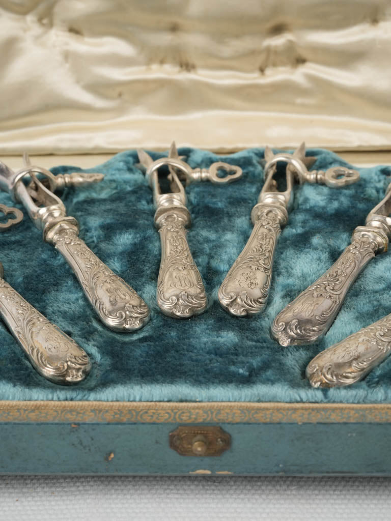 Chanteduc Provence silver lamb handle