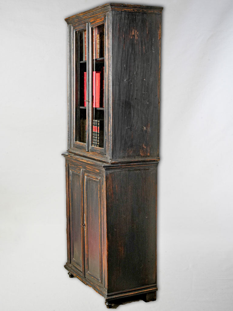 Elegant 19th-century hutch furniture  