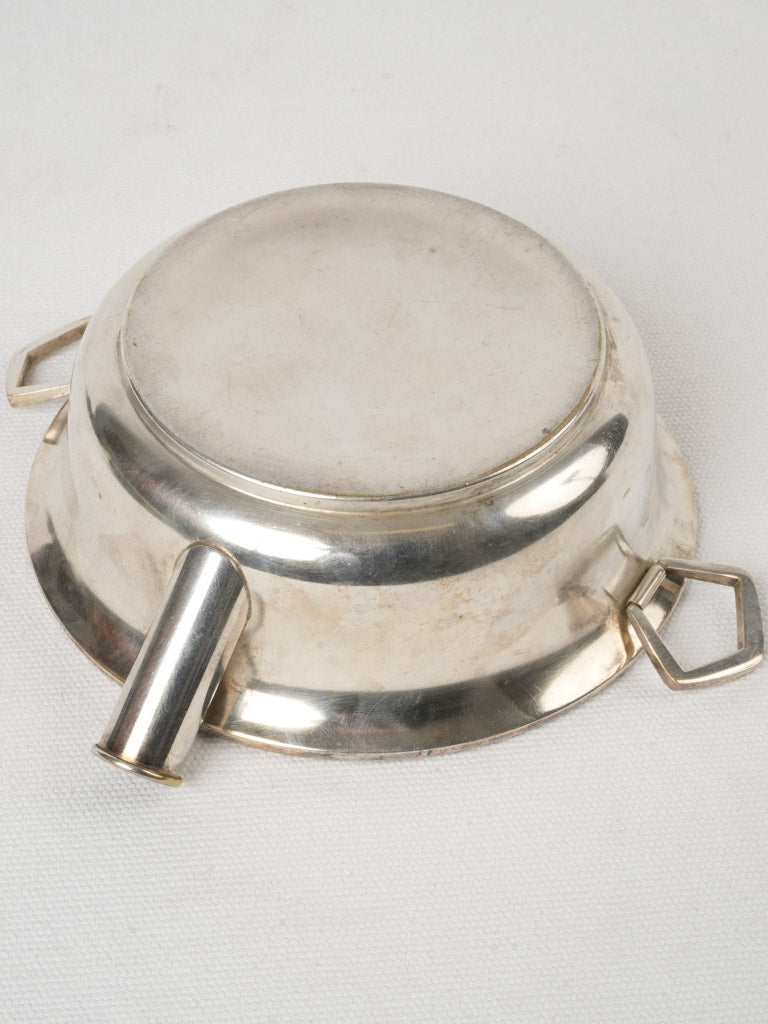 Retro-style chromed metal warmer  