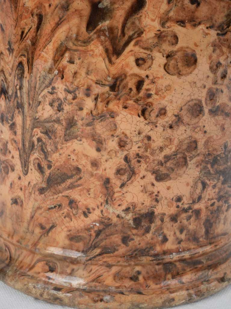 Provencal ocher cache pot