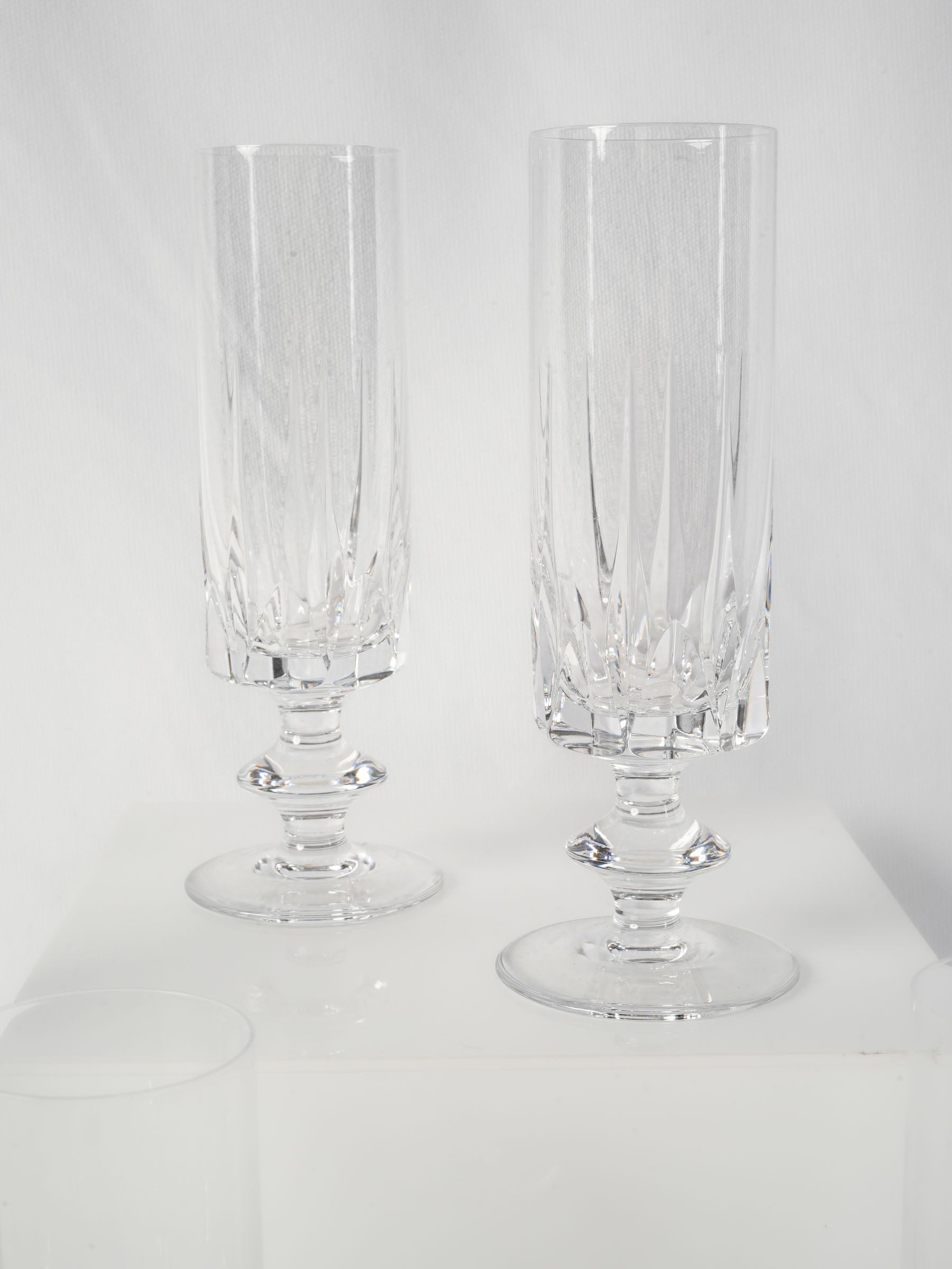 Set of 10 Elegant Cut-Crystal Champagne Flutes - 6¼"