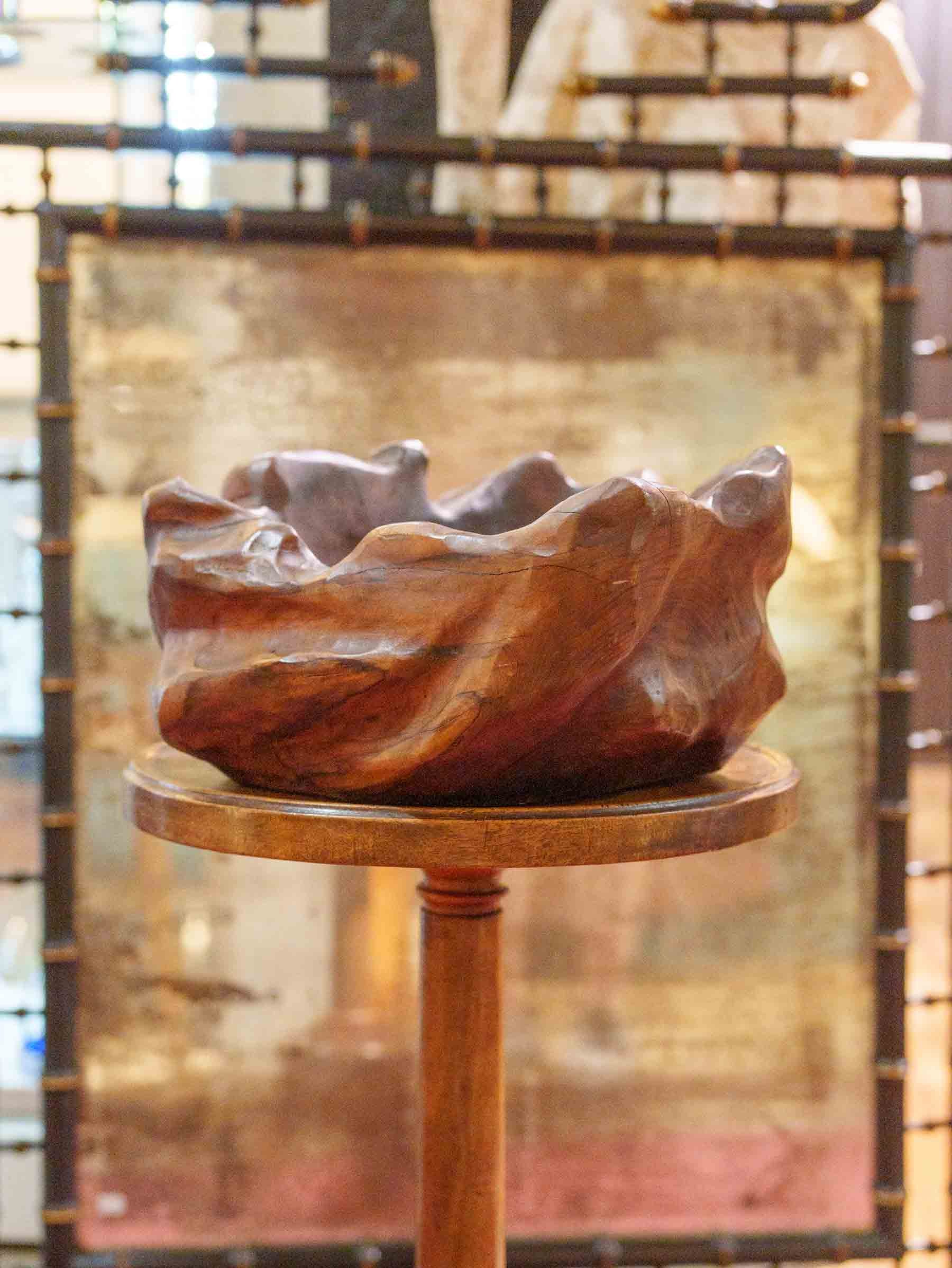 Large Hand-Carved Olivewood Free-Form Bowl, Mid-20th Century - 13"
