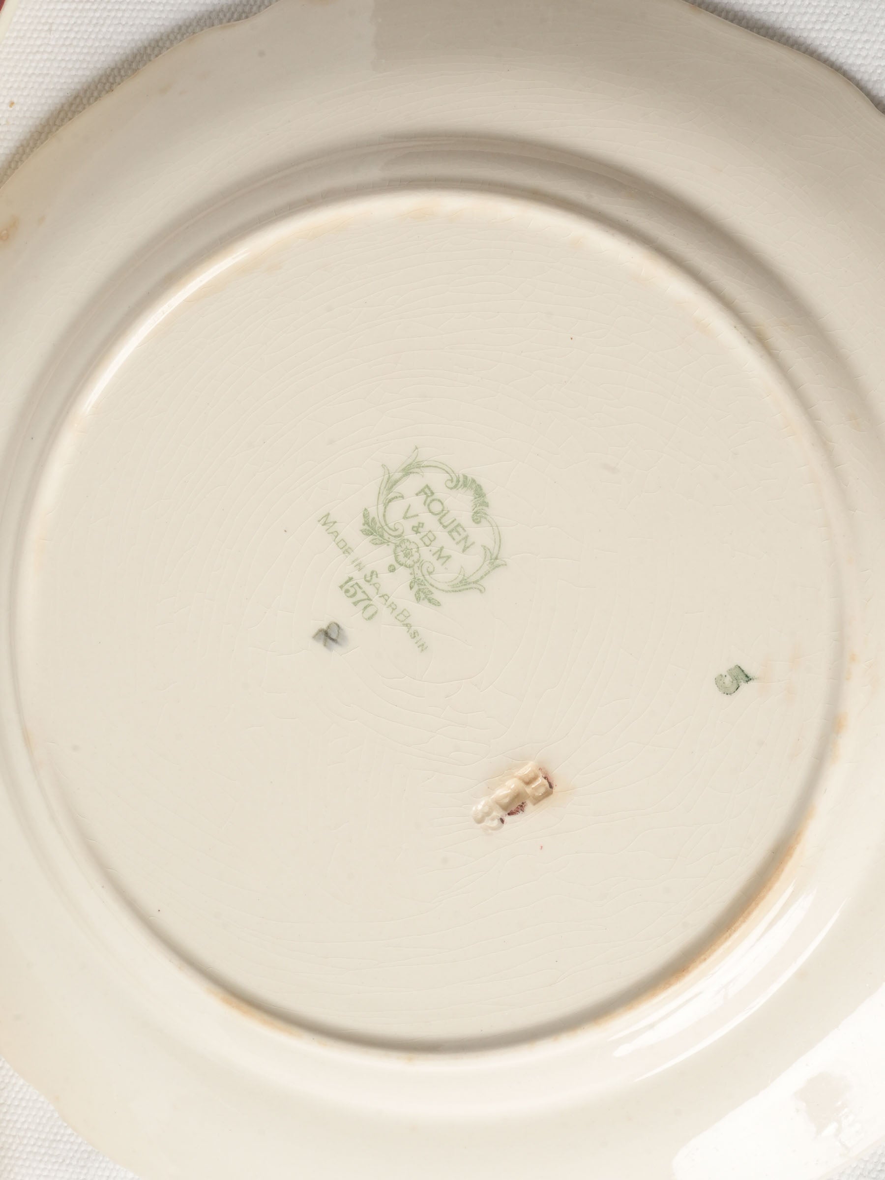 Set of 8 Villeroy & Boch Rouen Pattern “Phoenix” Plates - 9¾"