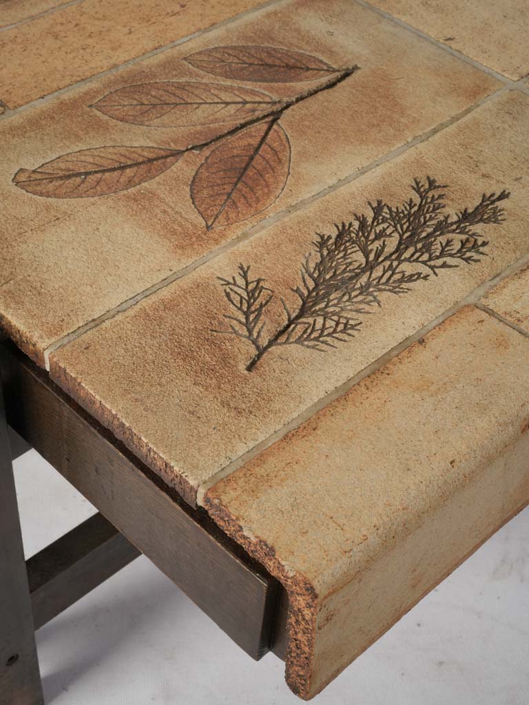 Naturalistic motif Herbier table