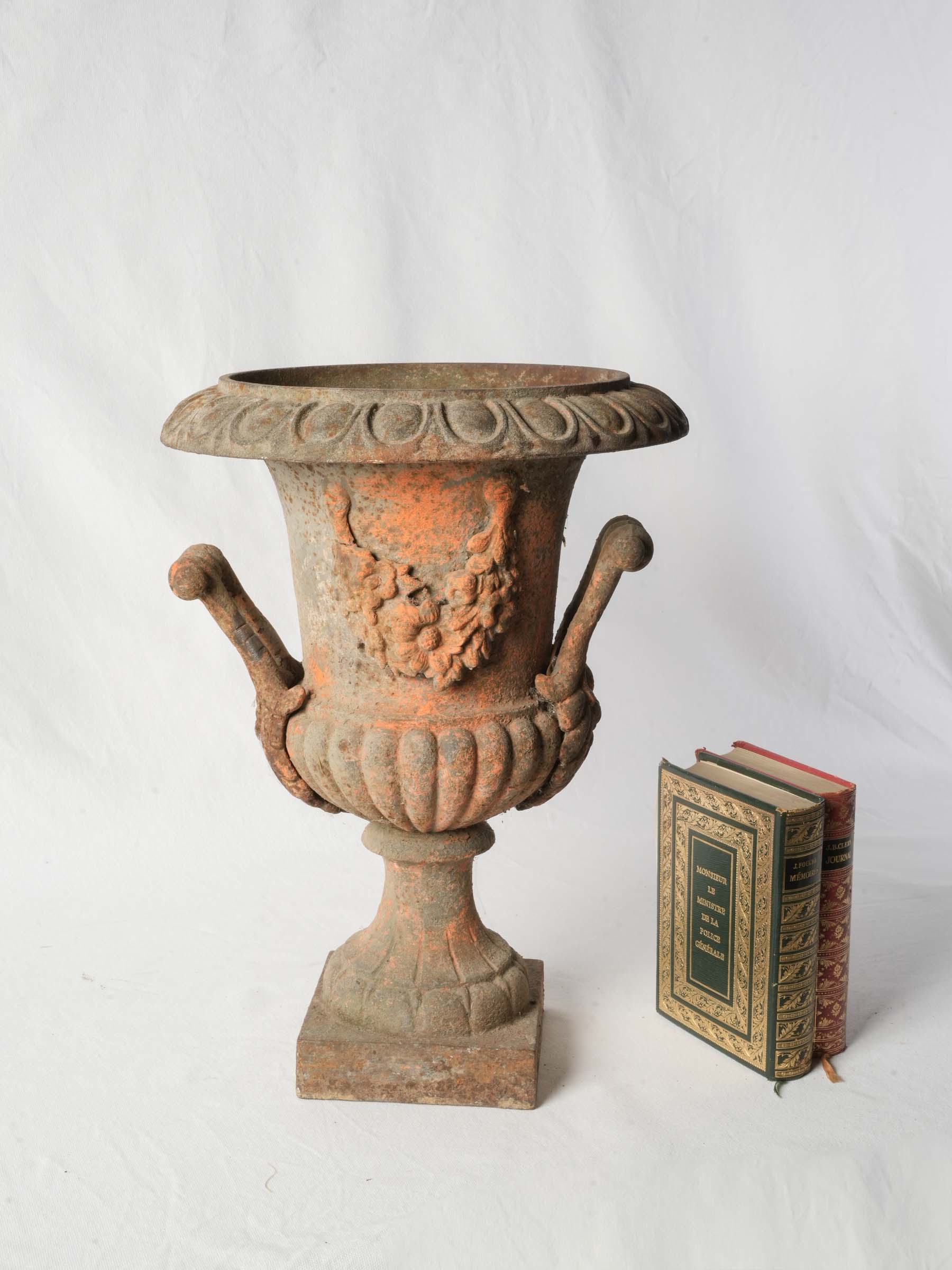 19th-Century French Cast-Iron Medici Urn w/ Garland & Orange Patina - 20¾"