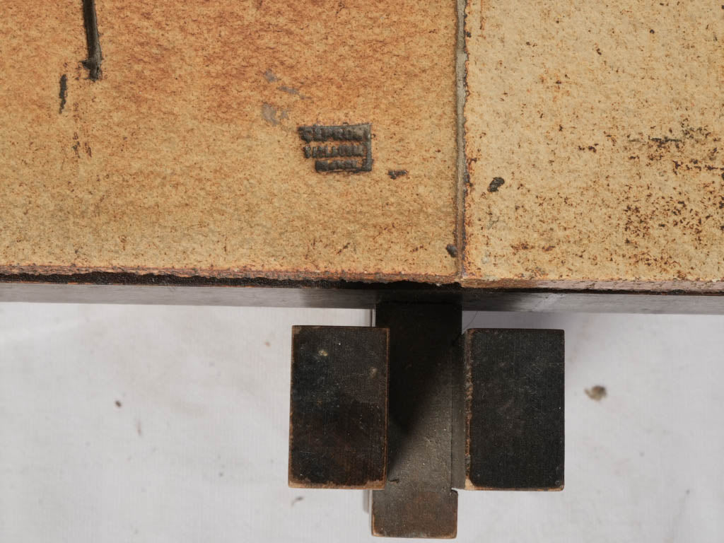 Timeless design Capron table