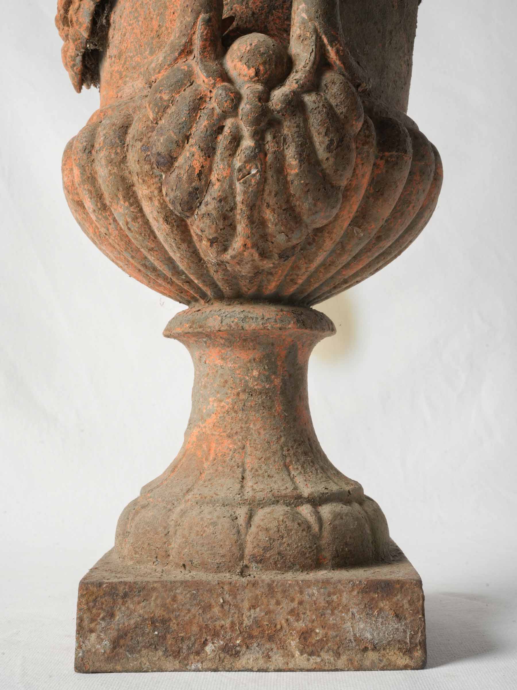 19th-Century French Cast-Iron Medici Urn w/ Garland & Orange Patina - 20¾"