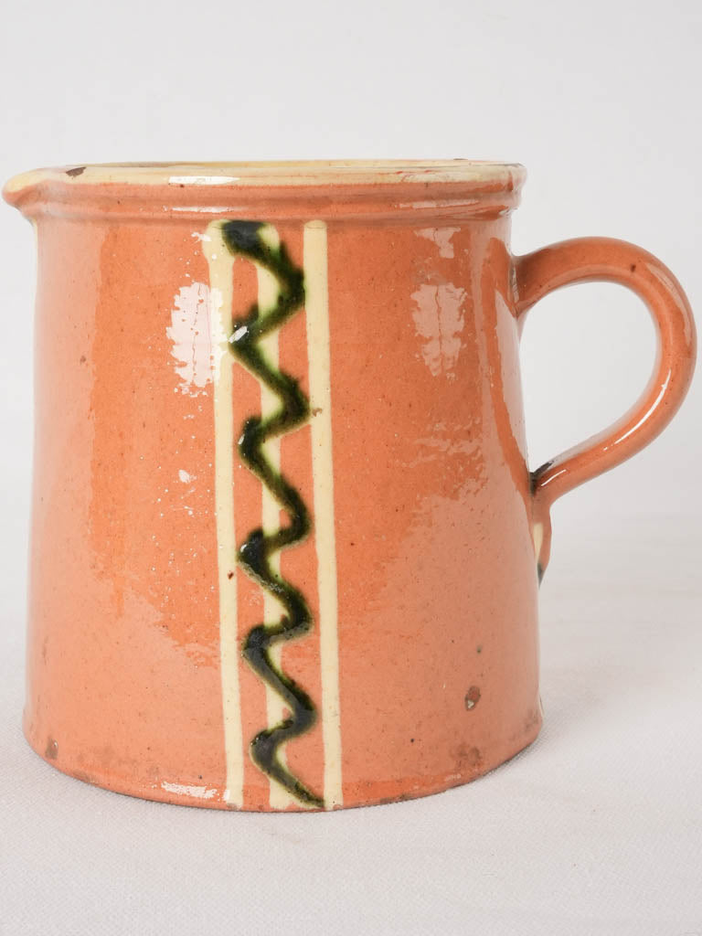 Antique water pitcher from Savoy w/ zigzag 6¼"