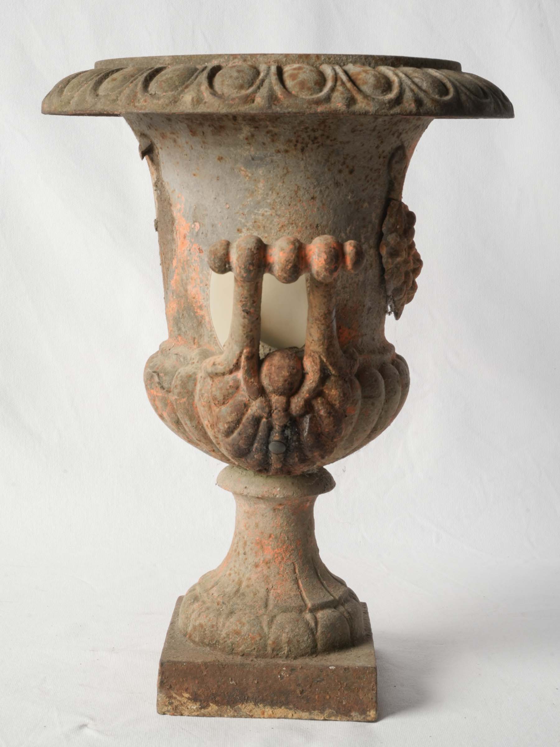 19th-Century French Cast-Iron Medici Urn w/ Garland & Orange Patina - 20¾"