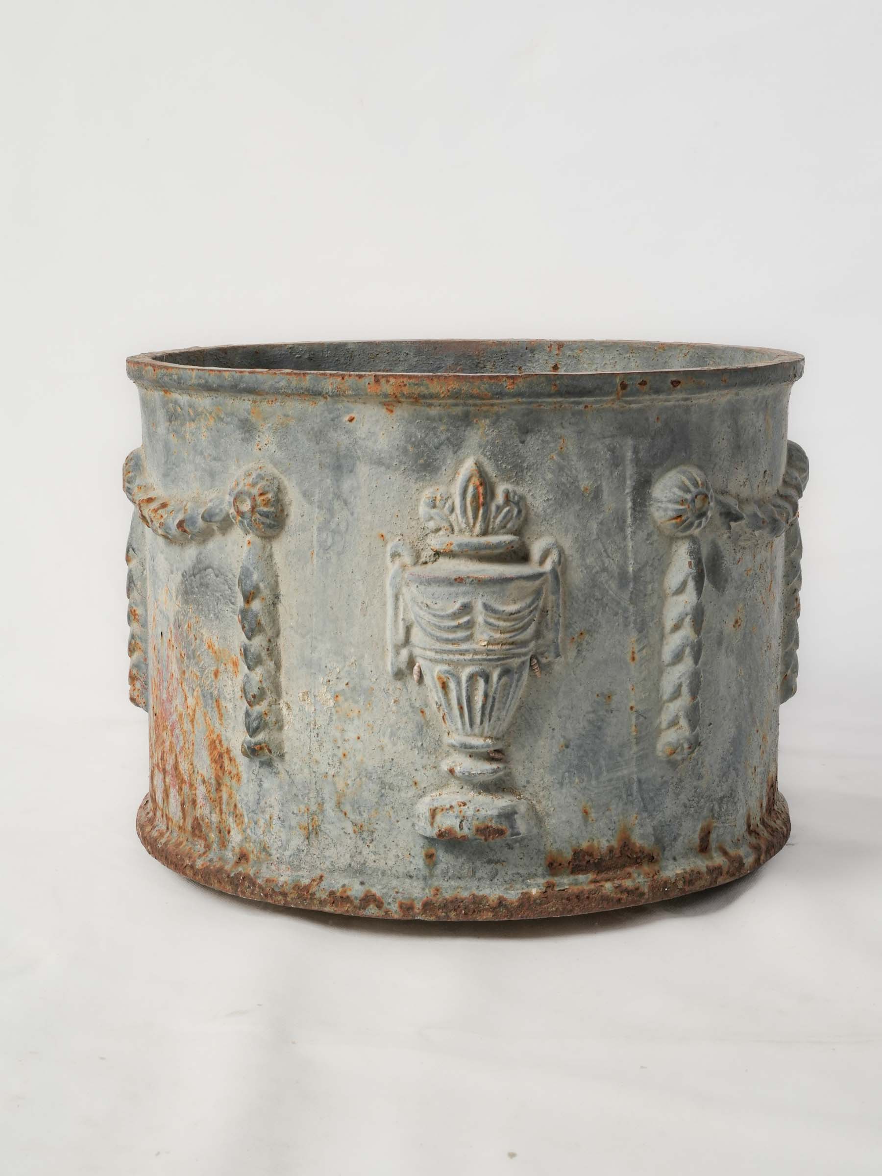 Neoclassical Cast Iron Planter, 20th Century  - 10¼" x  14½"
