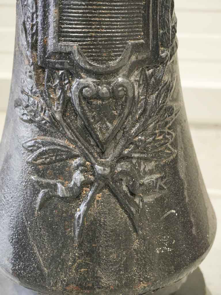 Authentic outdoor garden lamp fixtures  