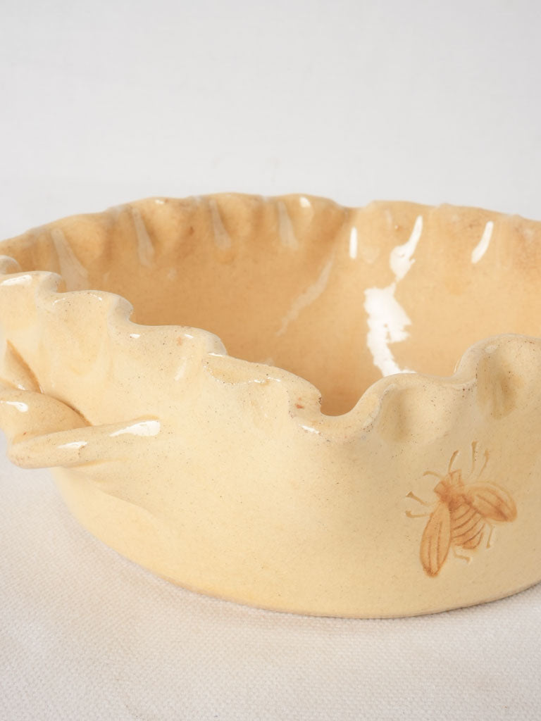 Classic bee-imprinted pale glaze bowl