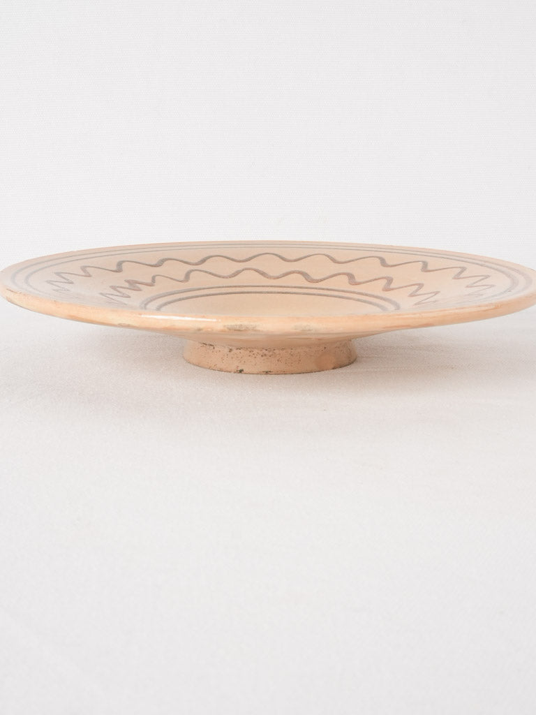 Early 1900s Provençal omelet flipping plate