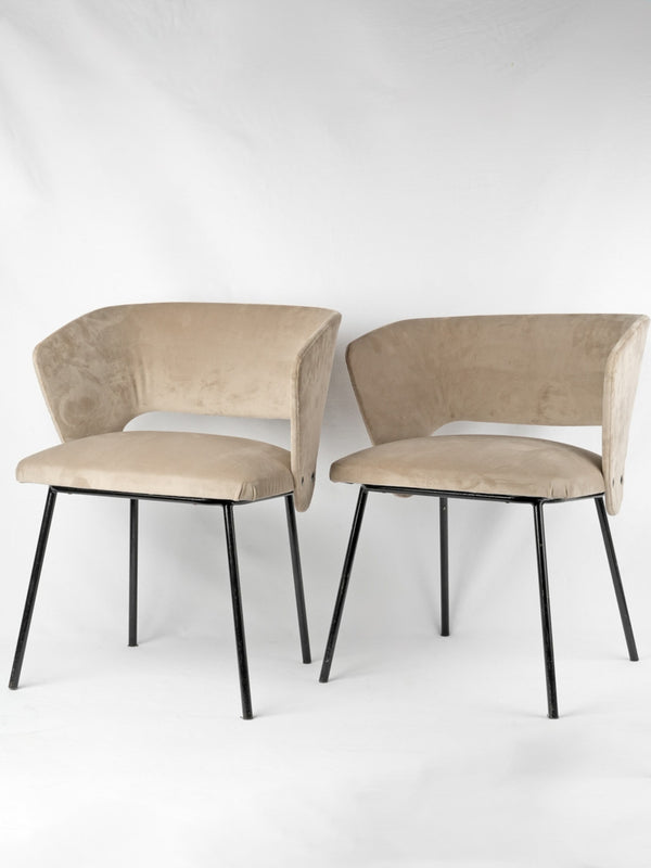 French designer Michel Ducaroy's coquille chairs