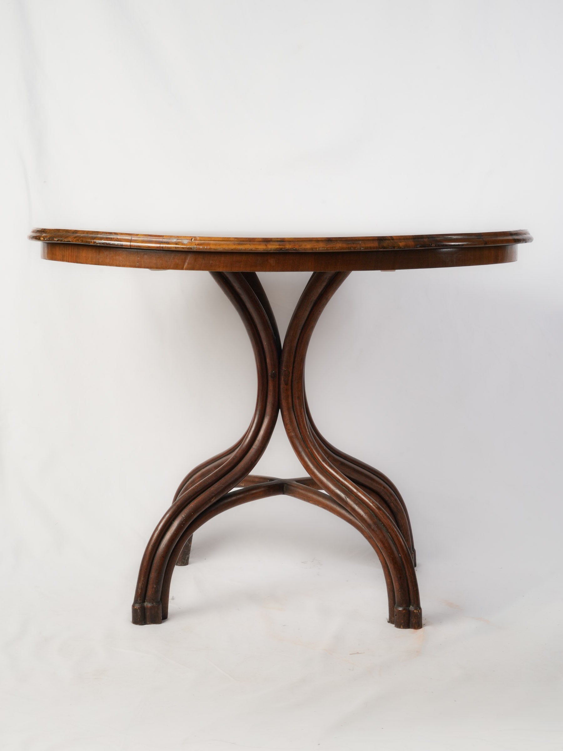 Bentwood Oval Guéridon Attributed to Thonet, Circa 1900 - 41¼"
