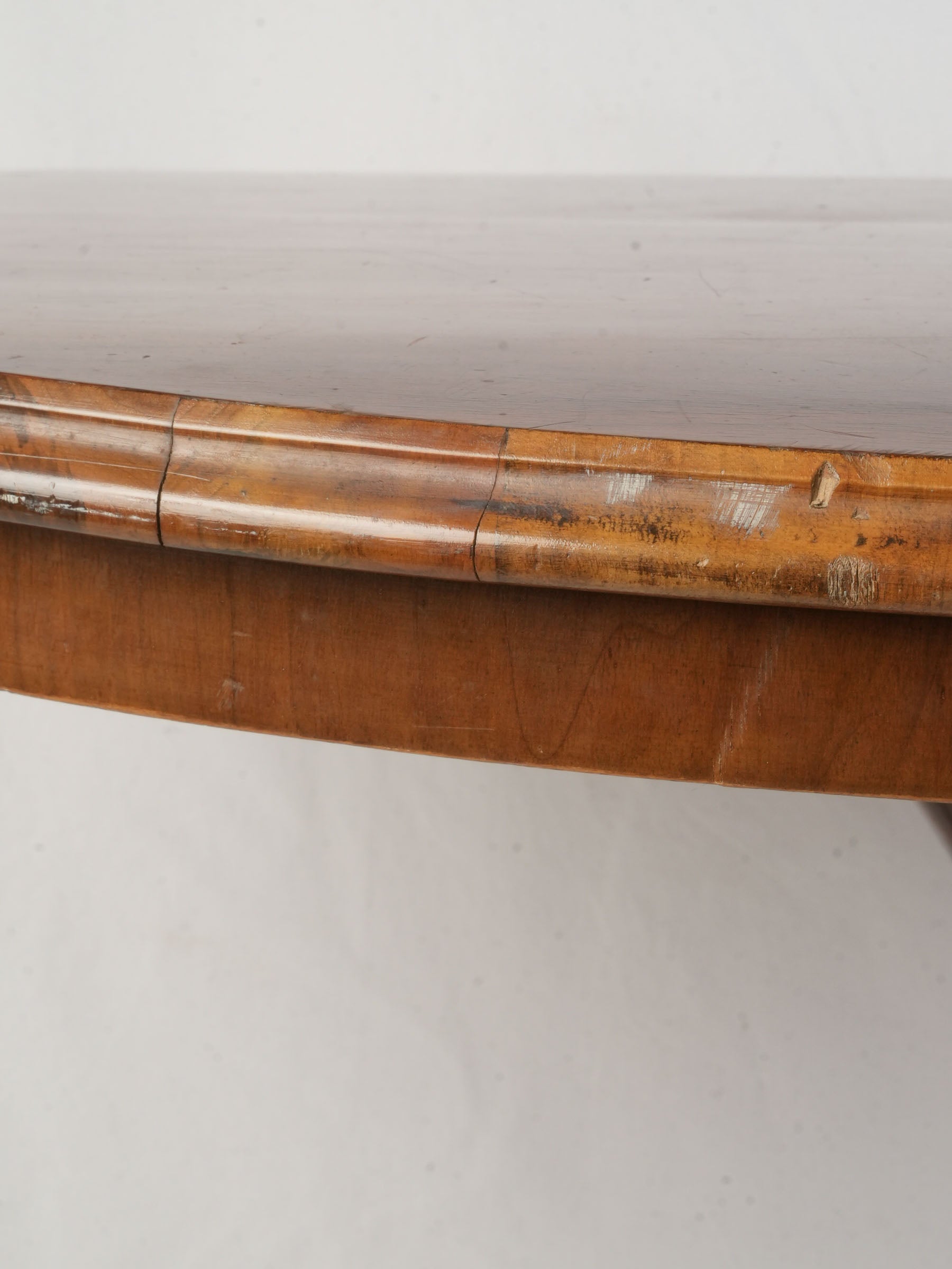 Bentwood Oval Guéridon Attributed to Thonet, Circa 1900 - 41¼"