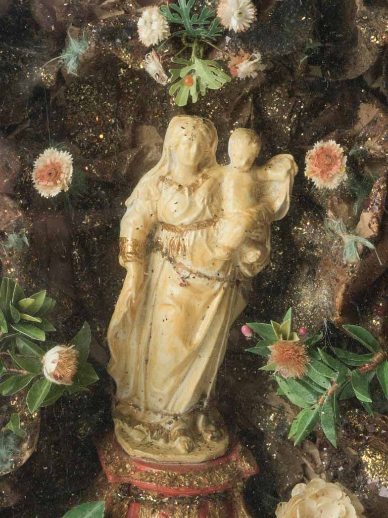 Delicate Devotional Tableau of the Virgin and Child From the Late 18th Century - 10¾"