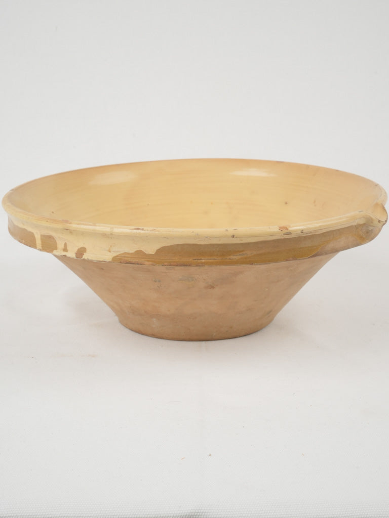 Charming vintage mixing bowl from Provence