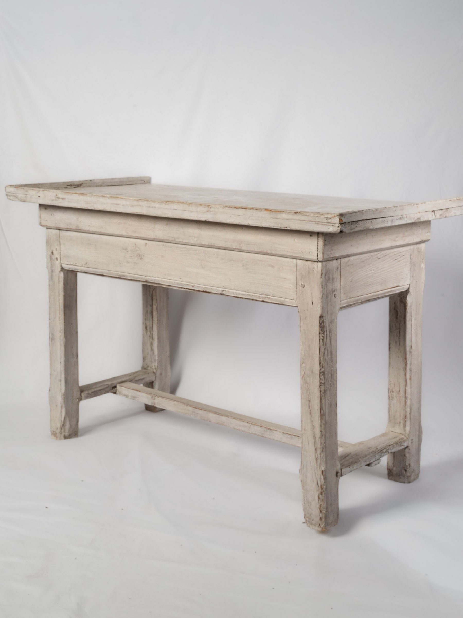 French Rustic White-Painted Florist’s or Potting Table, Early 20th Century - 31" x 50"