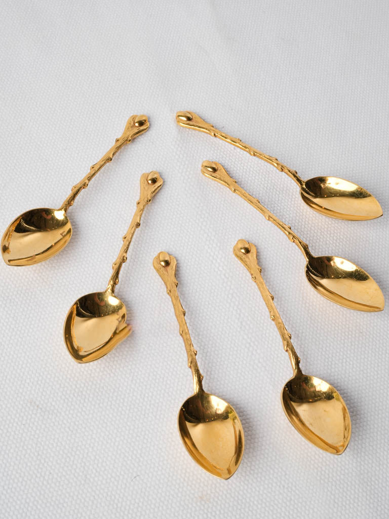 Naturalistic textured café spoons  