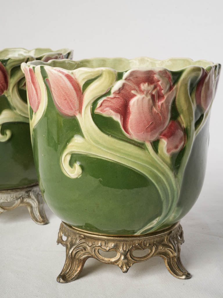 Finely scalloped rimmed flower pots