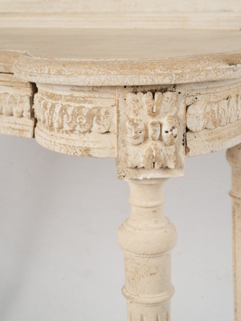 Graceful Louis XVI tapered leg coiffeuse