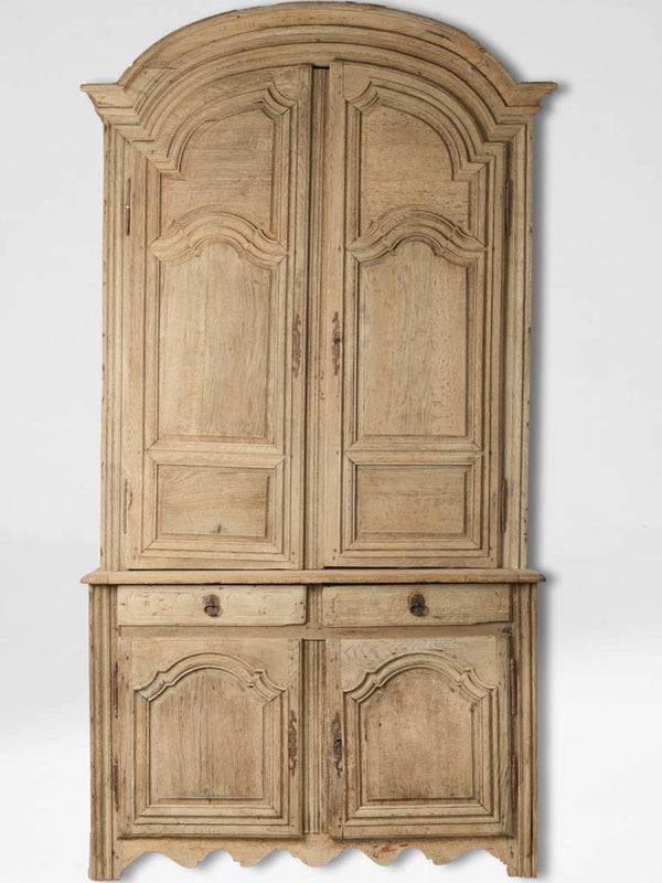 Rustic 18th-century oak buffet deux-corps