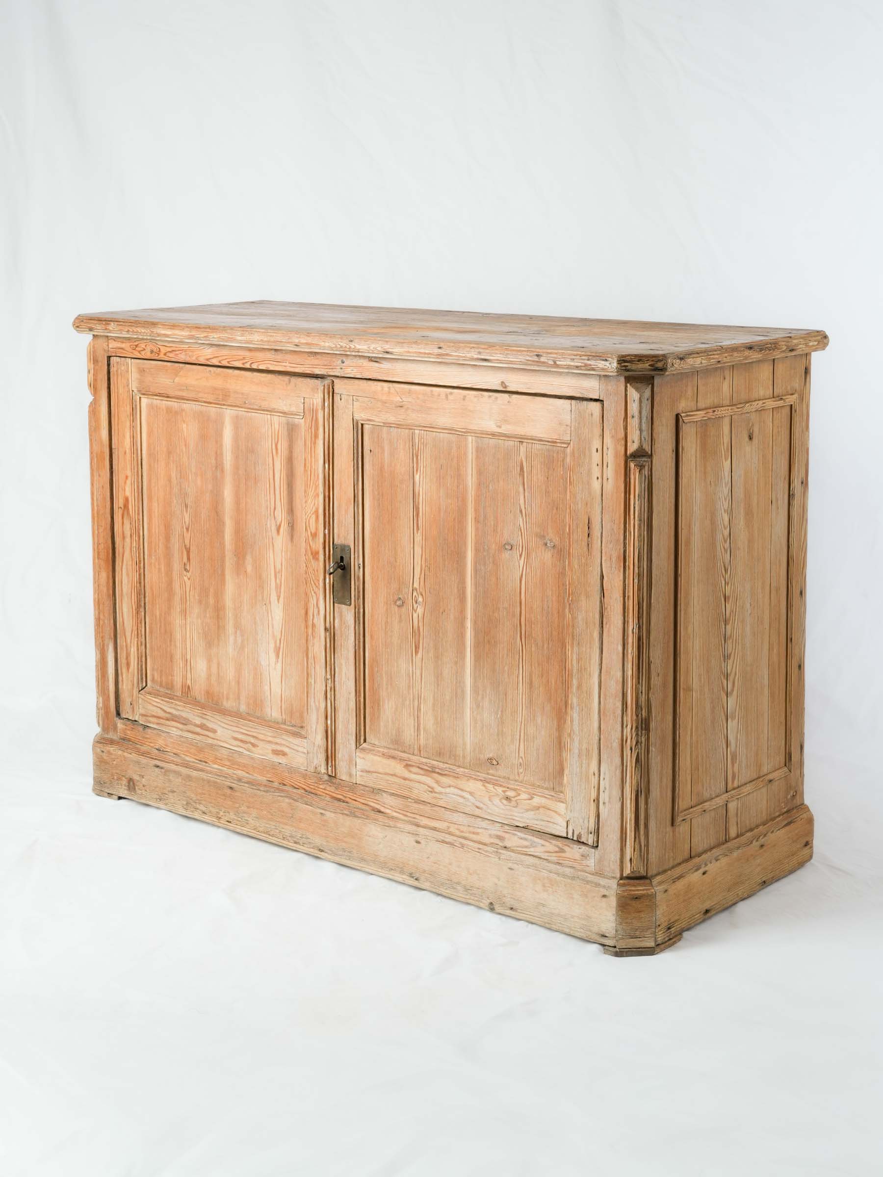 Early-20th-Century French Country Pine Buffet - 33½" x 49¼"