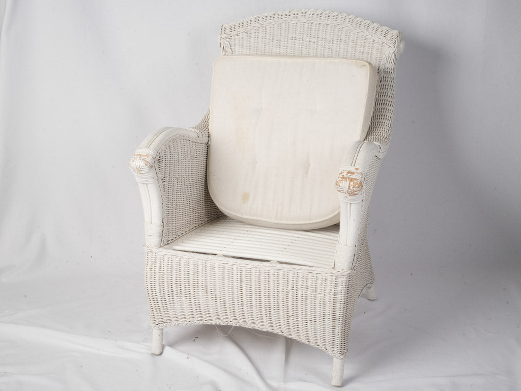 Skirted base French chairs