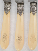 Classic French virole-stabilized blade set