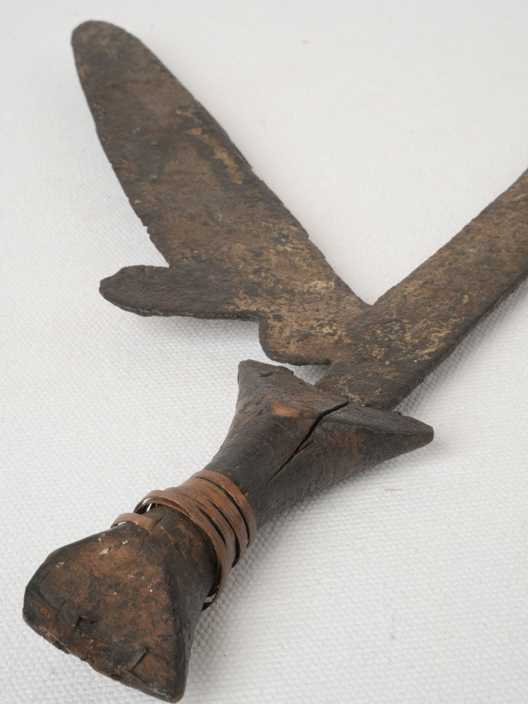 Collectible antique Sudanese knife 