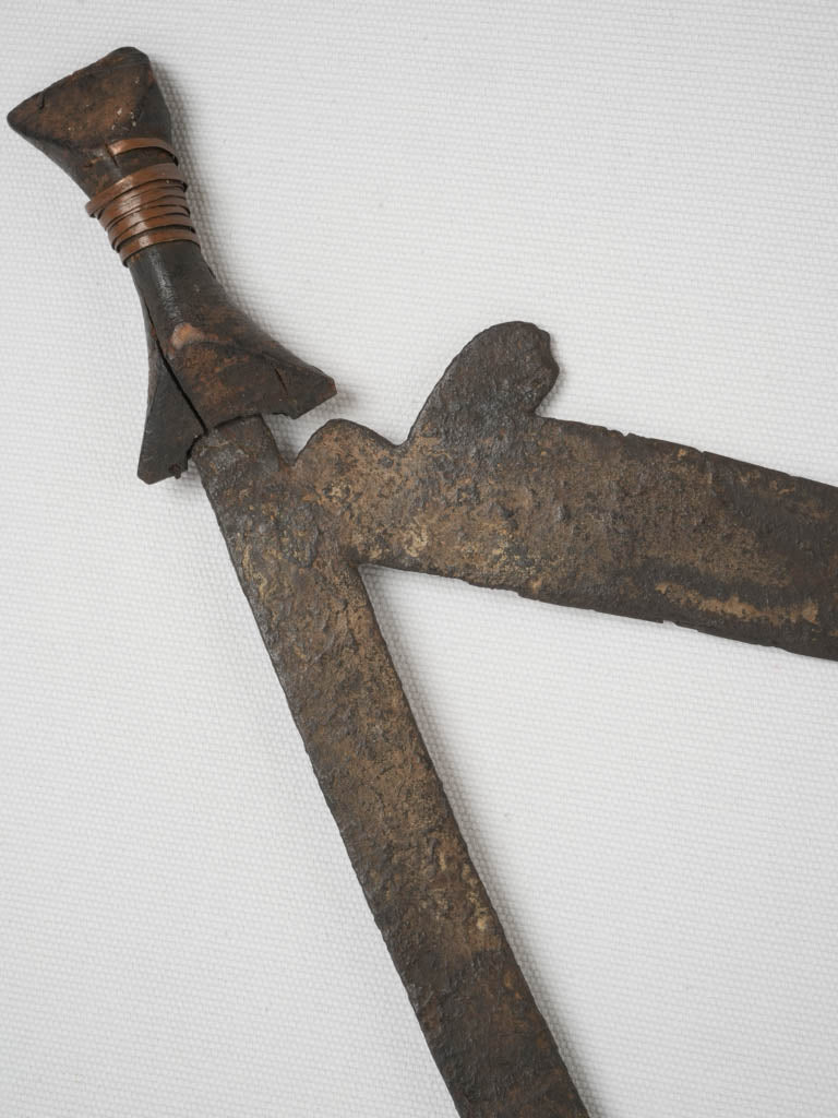 Hand-forged iron hunting knife 