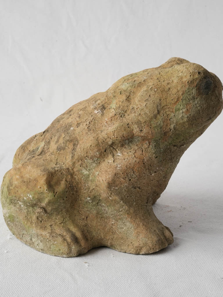 Timeless naturalistic indoor accent piece