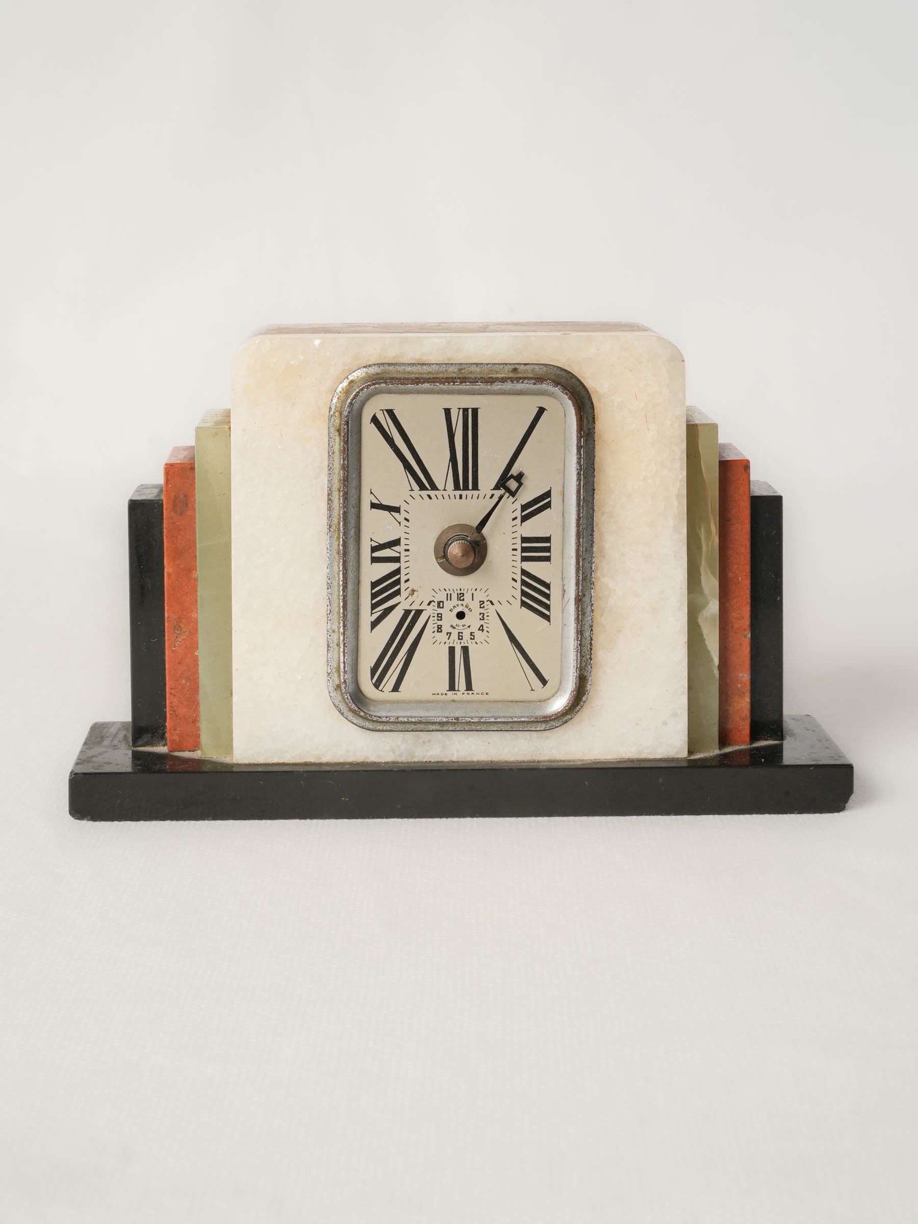 French Art Deco Bayard Mantel Clock in Alabaster and Onyx - 4¾" x 7½"
