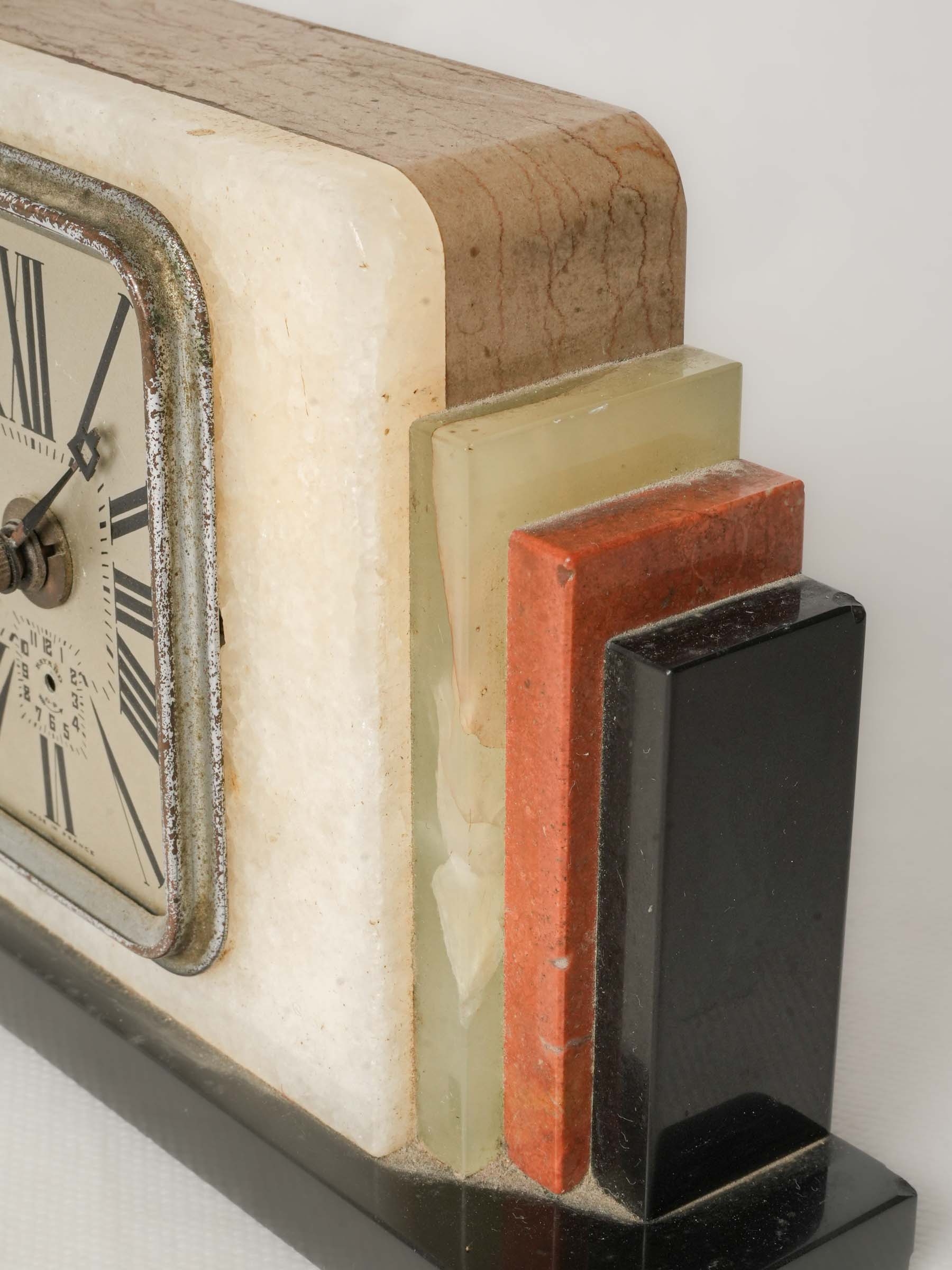 French Art Deco Bayard Mantel Clock in Alabaster and Onyx - 4¾" x 7½"