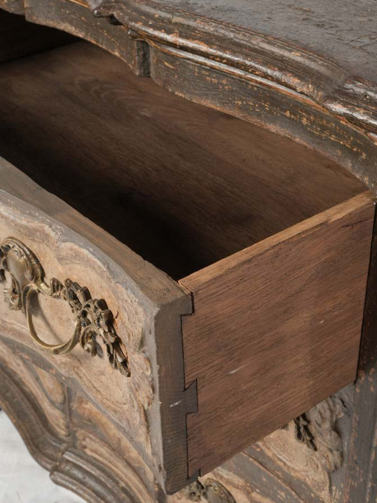 Decorative bronze pulls chest  