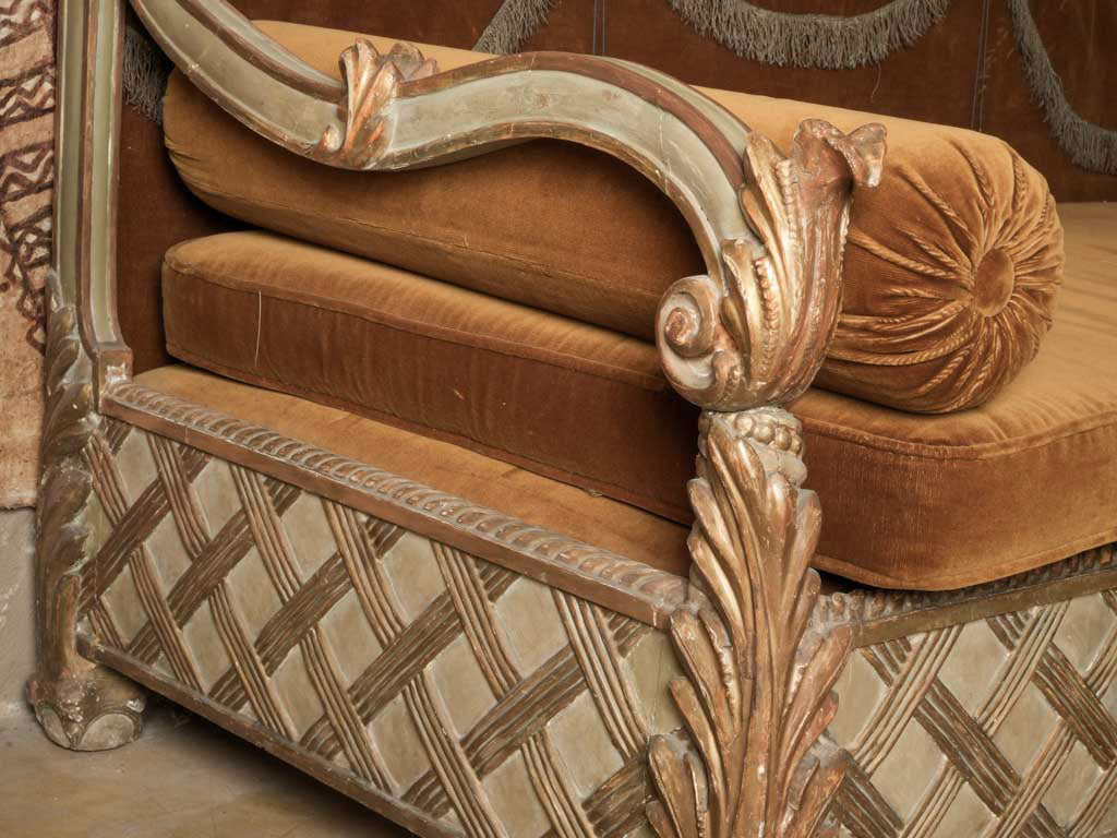 Luxurious amber velvet daybed