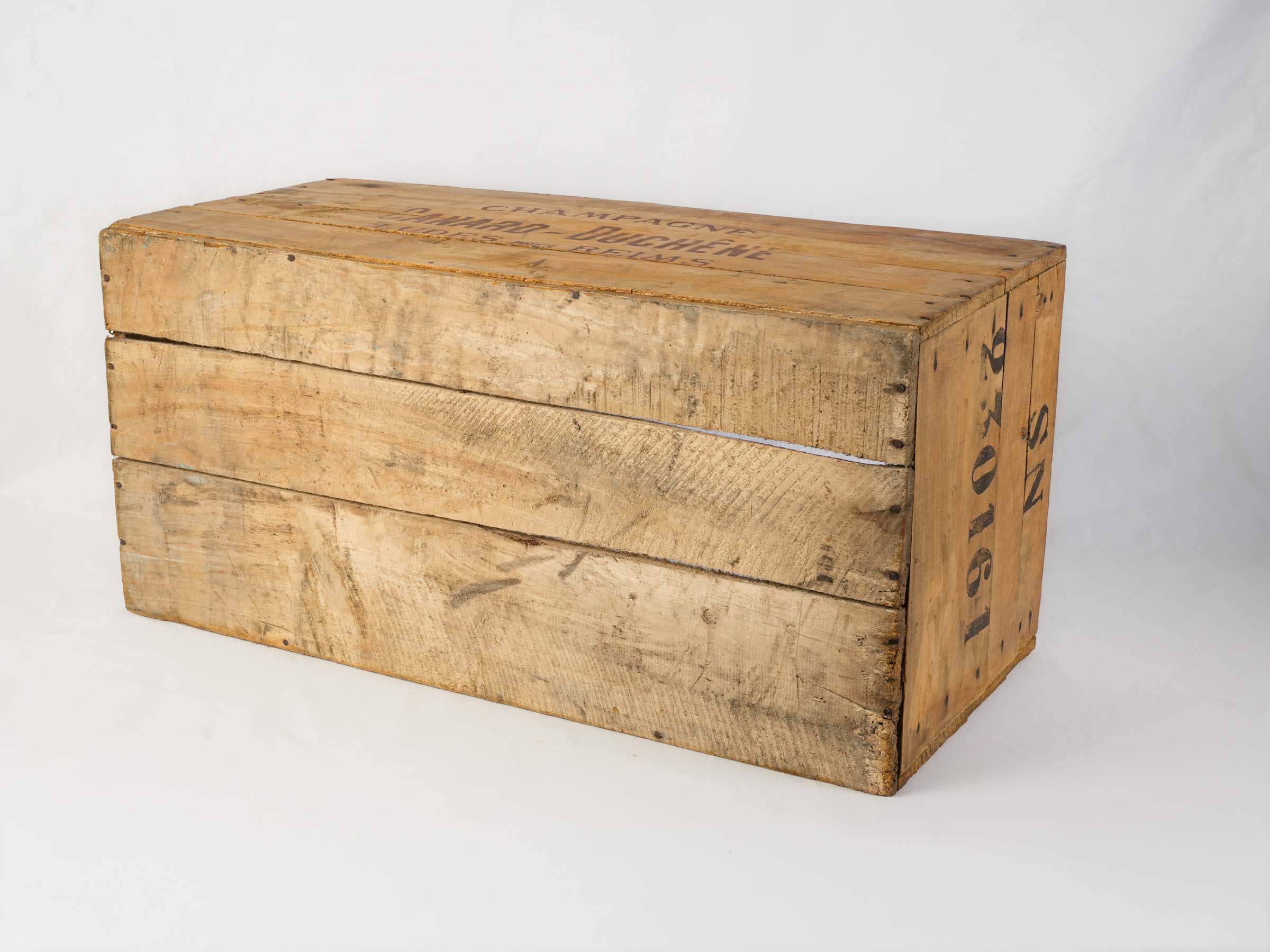 Large Canard-Duchêne Champagne Shipping Crate, Early 20th-Century - 18" x 32"