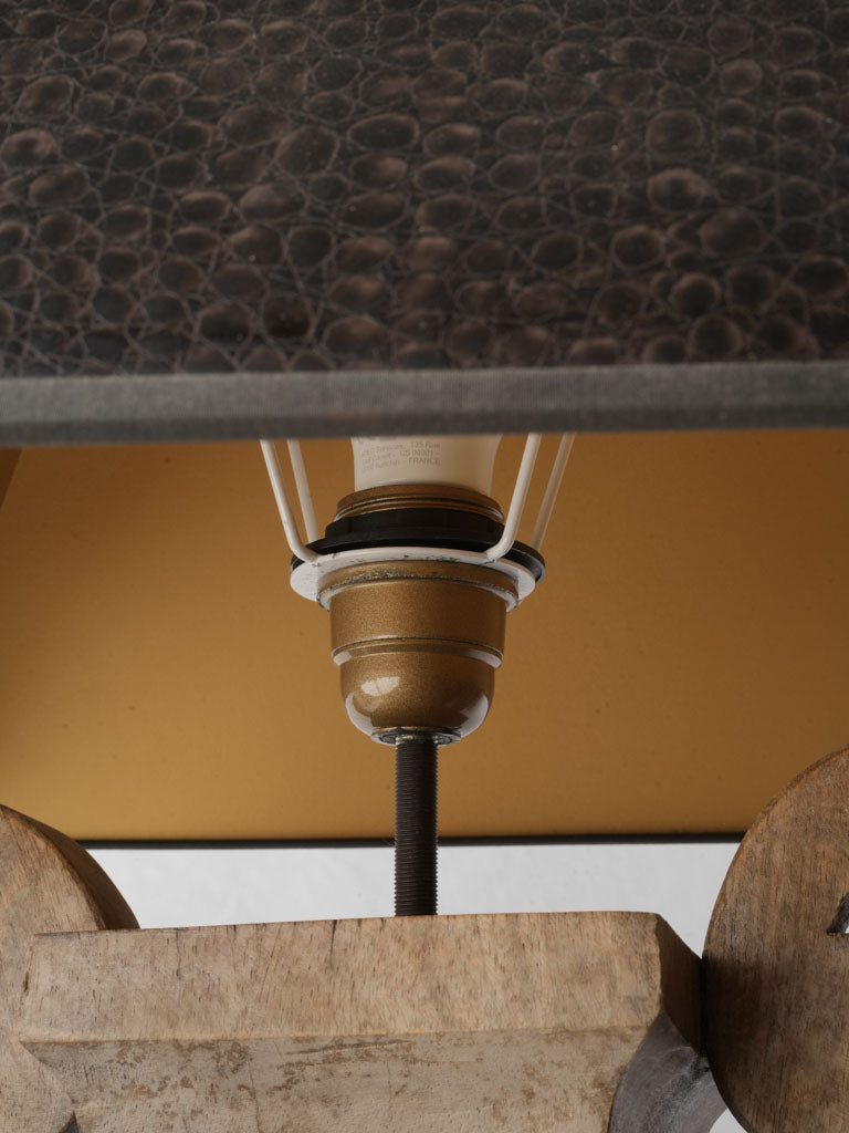 Artistic scroll detail lighting  