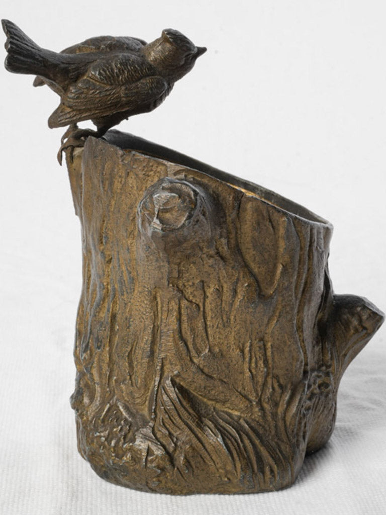 Detailed lifelike tree trunk piece