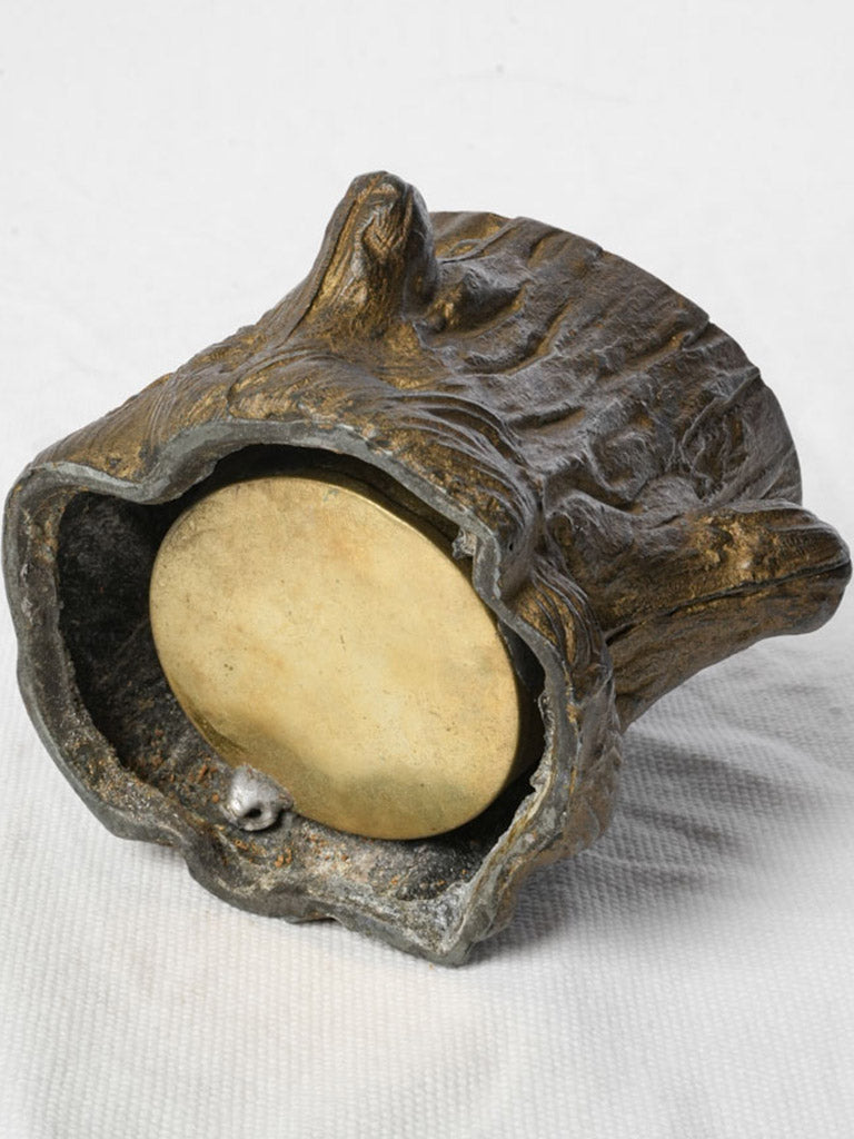 Elegant naturalistic design pen holder