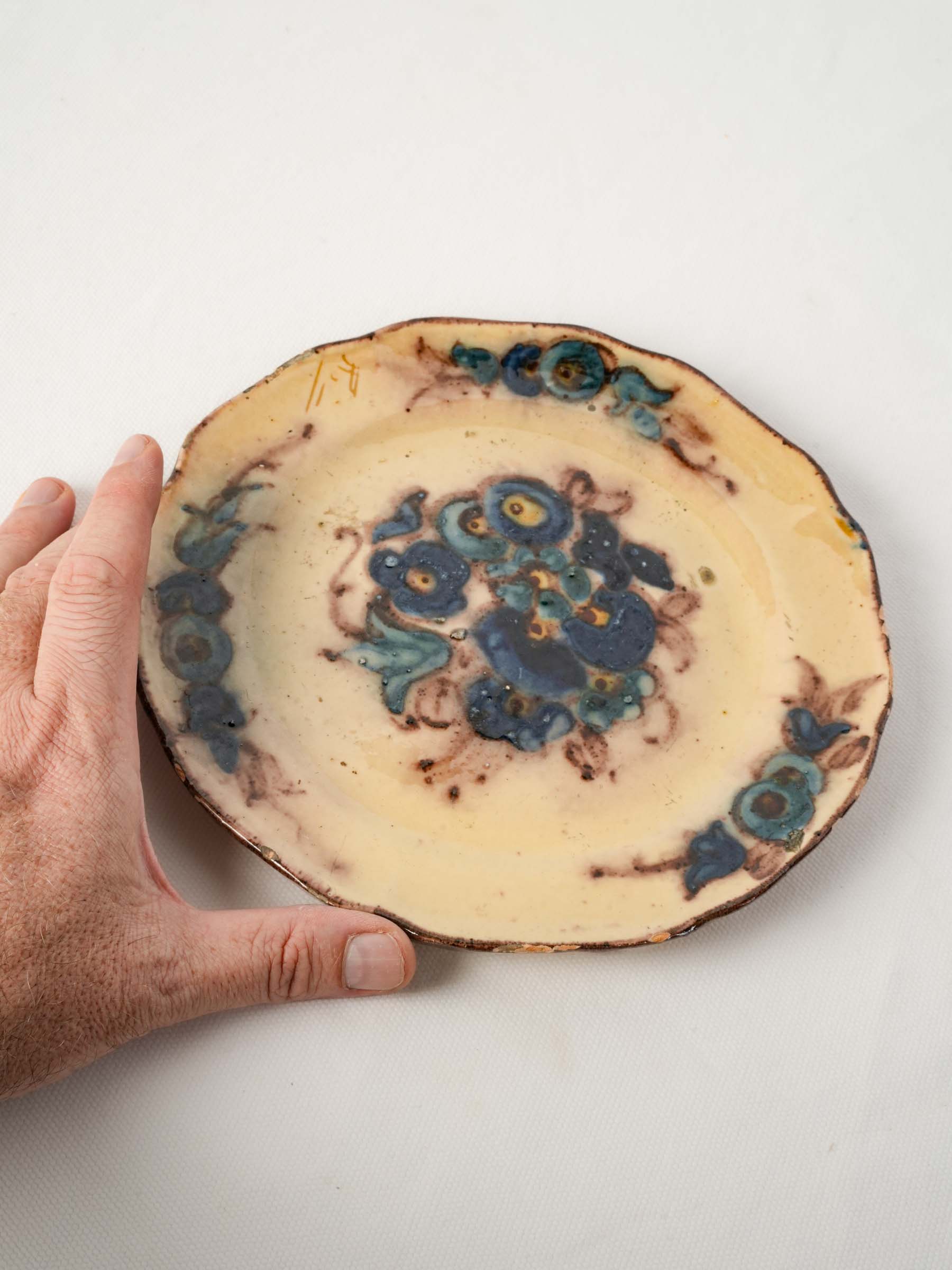 French Art Deco Hand-Painted Ceramic Plate w/ Glossy Blue Floral Decoration, 1930s–1950s - 8¼"