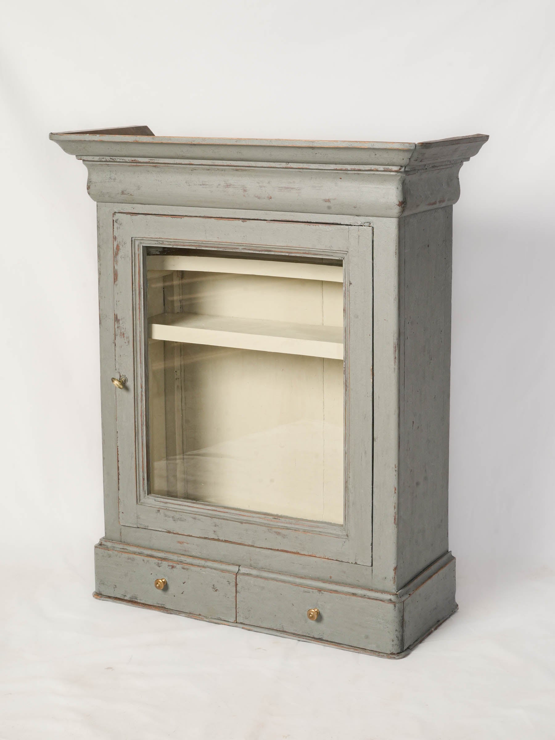 Petite Early 20th-Century Vitrine in French Grey - 33¾" x 28¾"