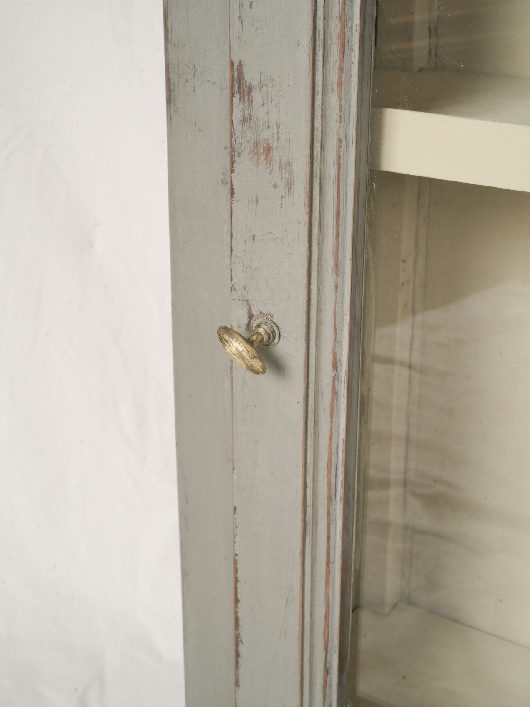 Petite Early 20th-Century Vitrine in French Grey - 33¾" x 28¾"