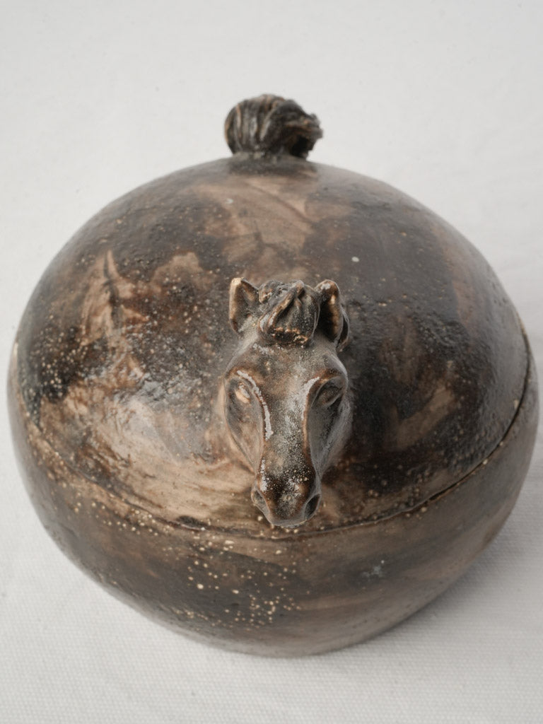 Petite sculptural stoneware keepsake box  
