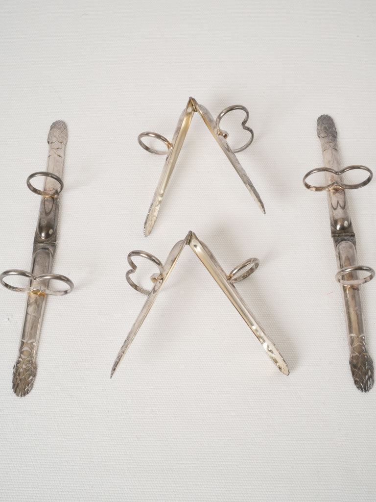 Unique asparagus-themed serving tongs