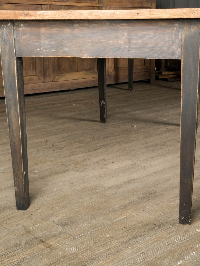 Rustic bicolor kitchen server